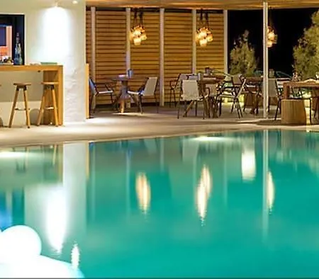 Kamari Beach Hotel