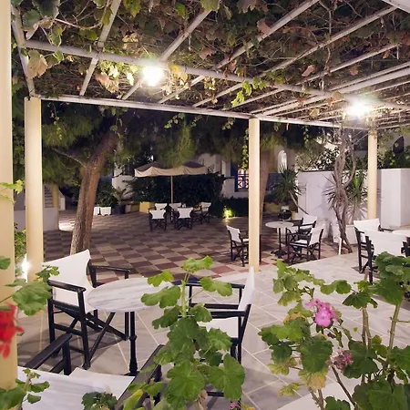 Otel Kamari Beach Hotel 3*